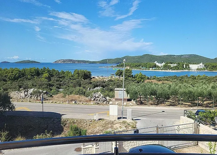 Analena - One Bedroom 1 Šibenik